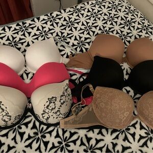 Victoria Secret Elegant Lace and Solid Color Bra Set